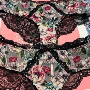 COPY - Set of 2 Victoria’s Secret very sexy cheeky. Size M